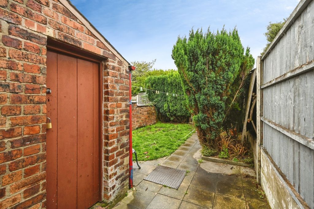 Property photo 3 of 18 Pbox-Img.Jpg