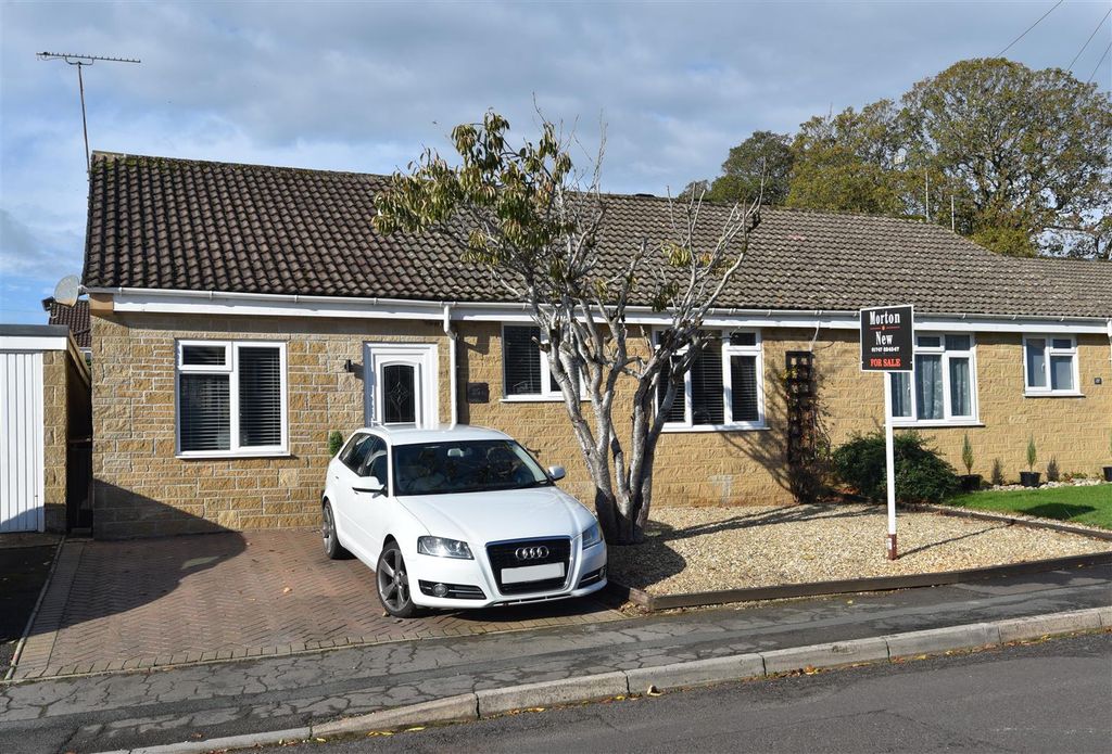 Property photo 1 of 12 Front