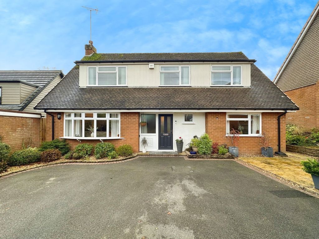 Property photo 2 of 57