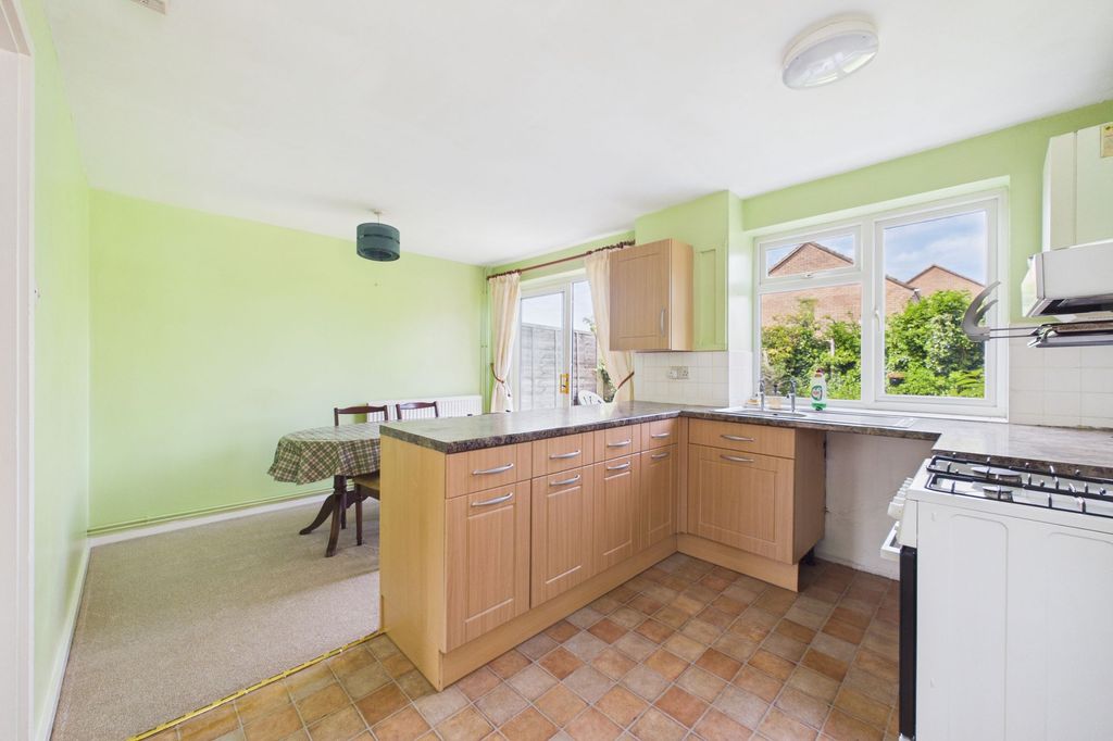 Property photo 3 of 14