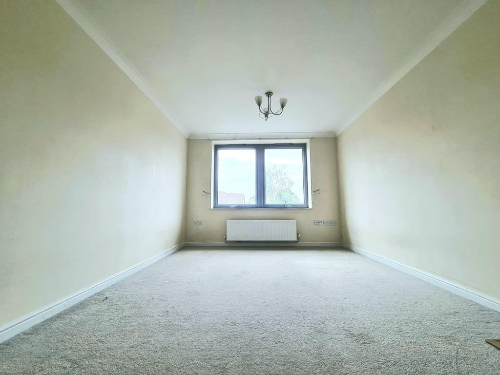 Property photo 3 of 7 Image