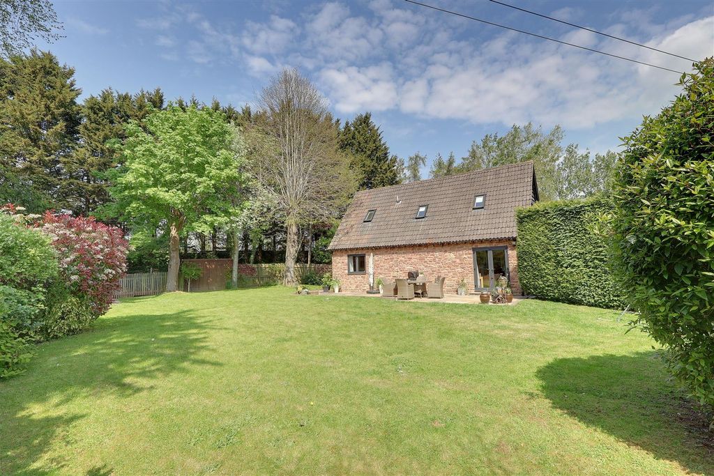 Property photo 2 of 22 Img_2584-Img_2586.Jpg