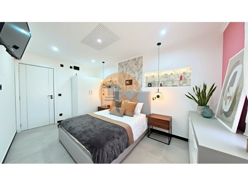 Property photo 2 of 38