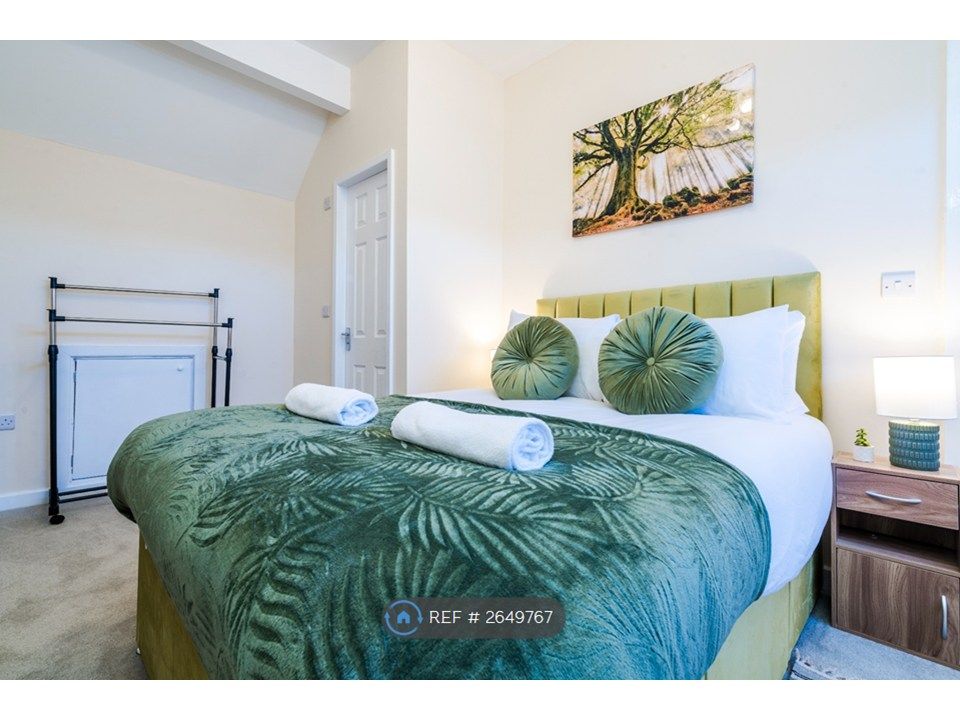 Property photo 3 of 28 Bedroom 3 - Hosted By Be More Homely