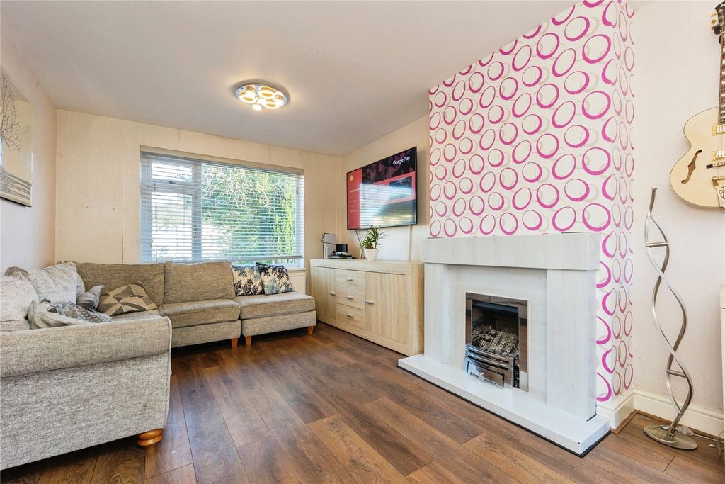 Property photo 3 of 17 Photography