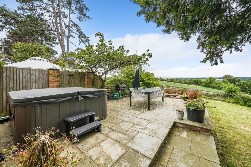 Property photo 3 of 10 Outside View