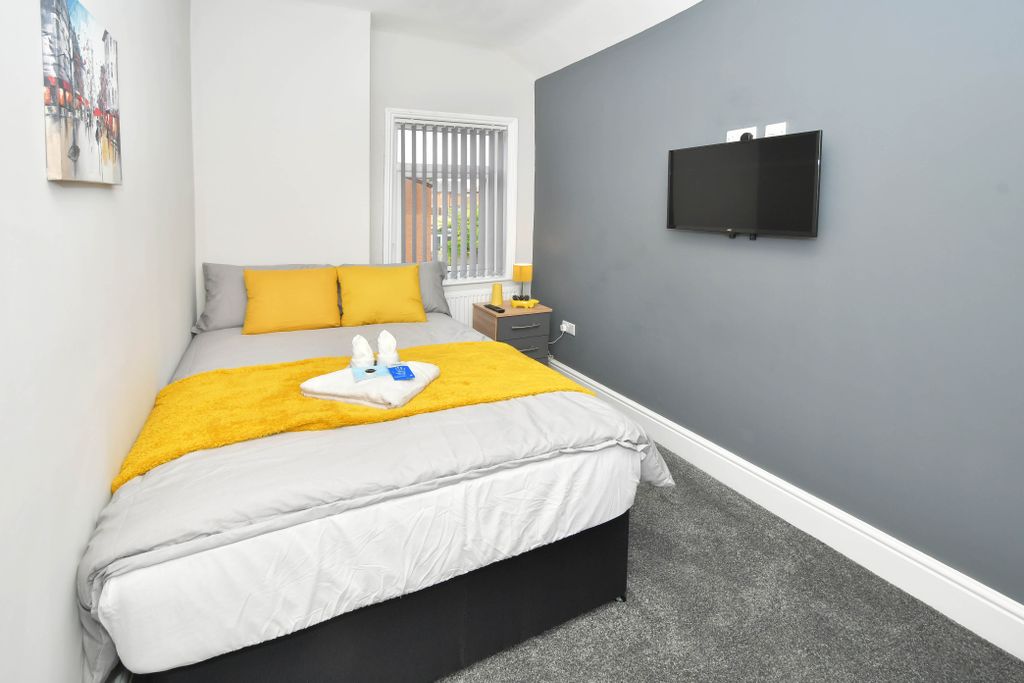 Property photo 1 of 22 Room 3 - Superior Double Room With TV