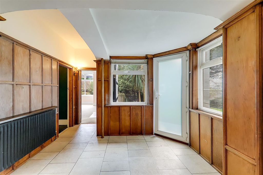 Property photo 3 of 38 Img_8539-Img_8541.Jpg