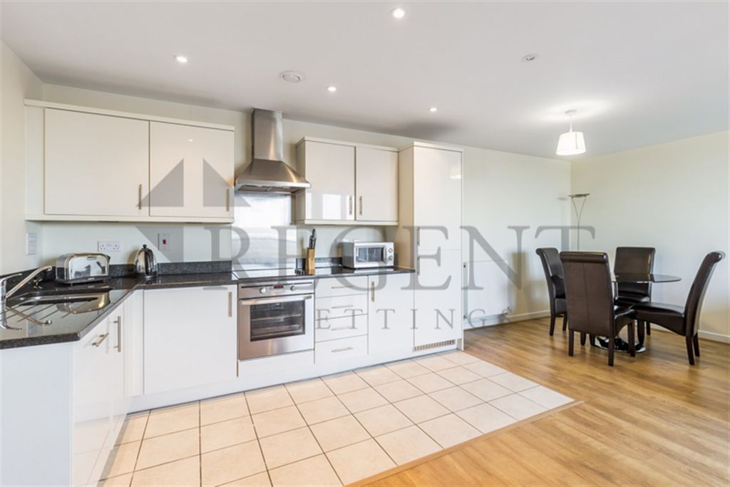 Property photo 3 of 8 Kitchen