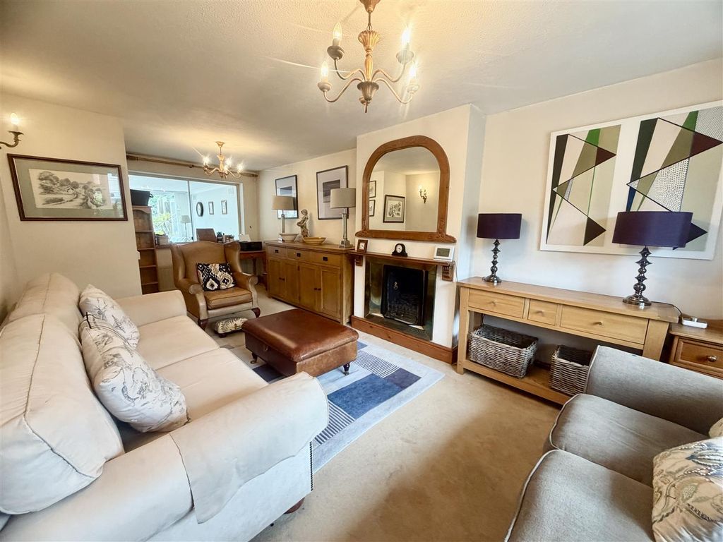 Property photo 3 of 18