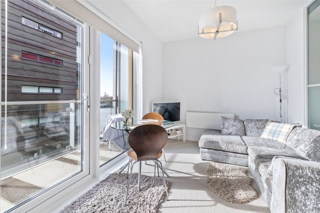 Property photo 2 of 23 Picture No. 20