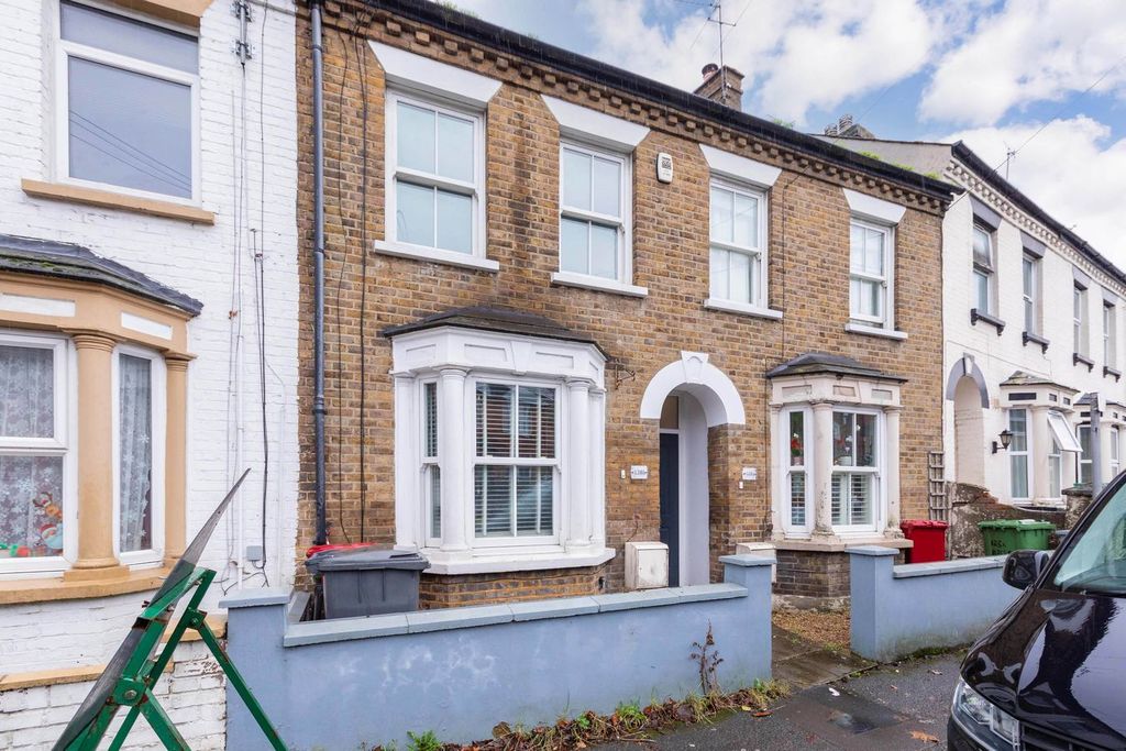 Property photo 1 of 13