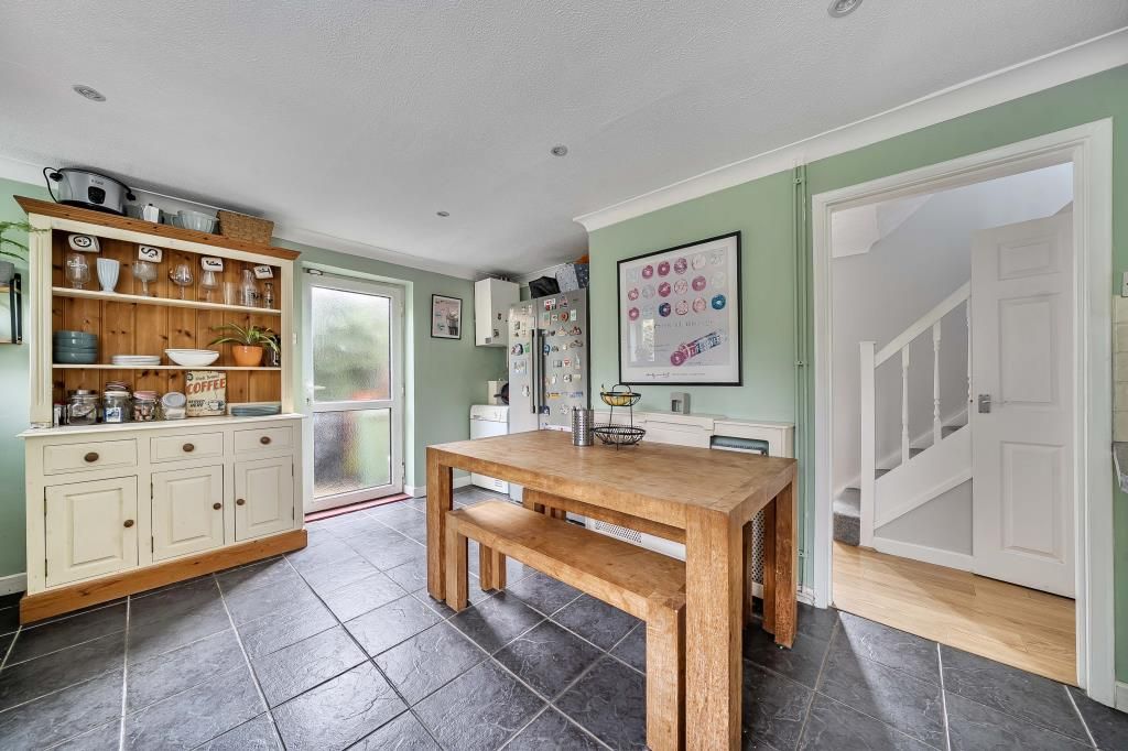 Property photo 2 of 20 Kitchen