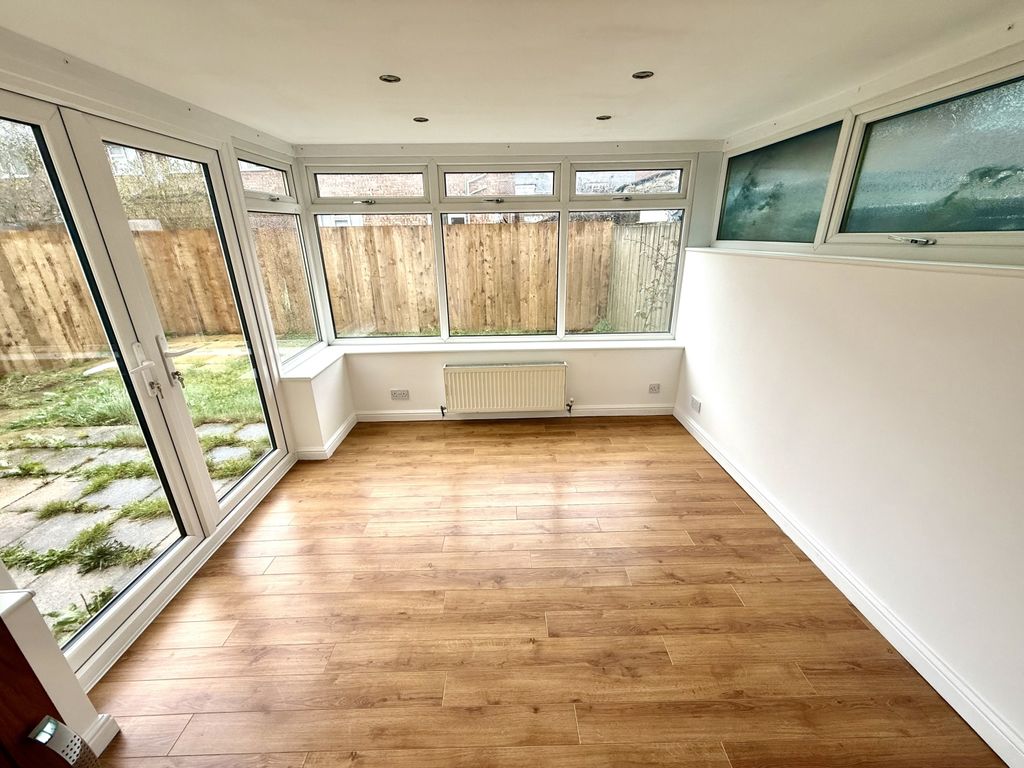 Property photo 3 of 9 Img_2404