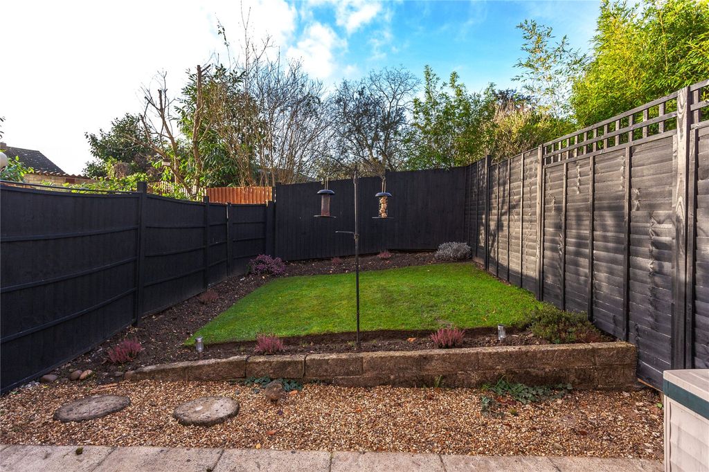 Property photo 2 of 13 Garden
