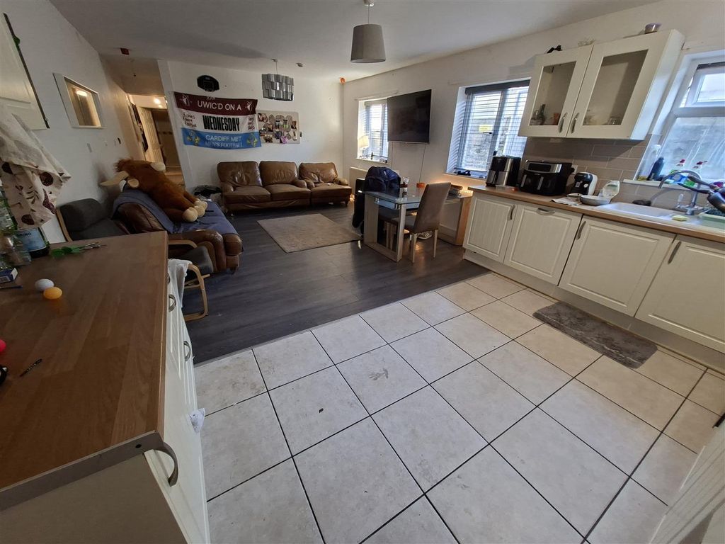 Property photo 1 of 14 20251118_143217.Jpg