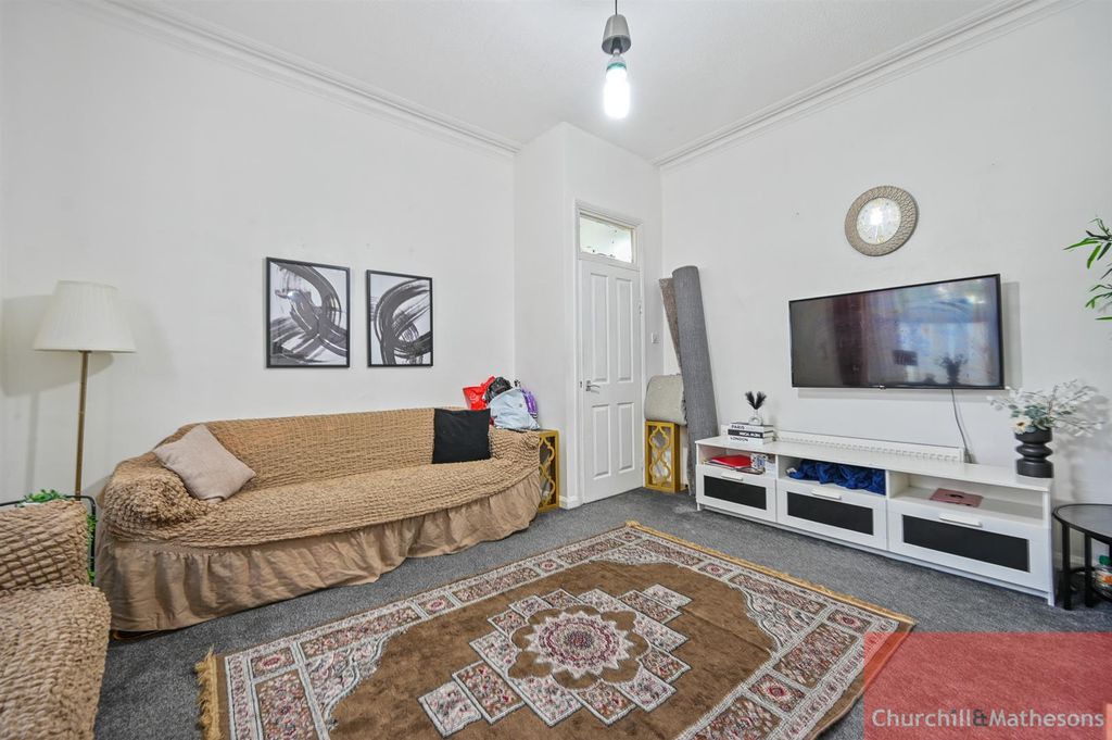 Property photo 2 of 9 A (9).Jpg