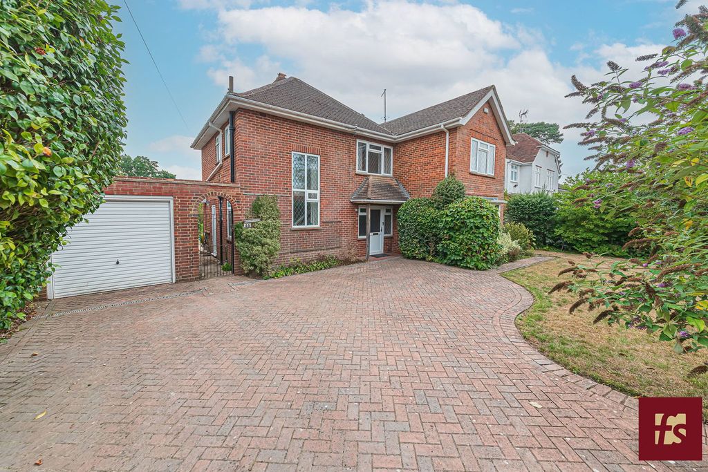 Property photo 1 of 17