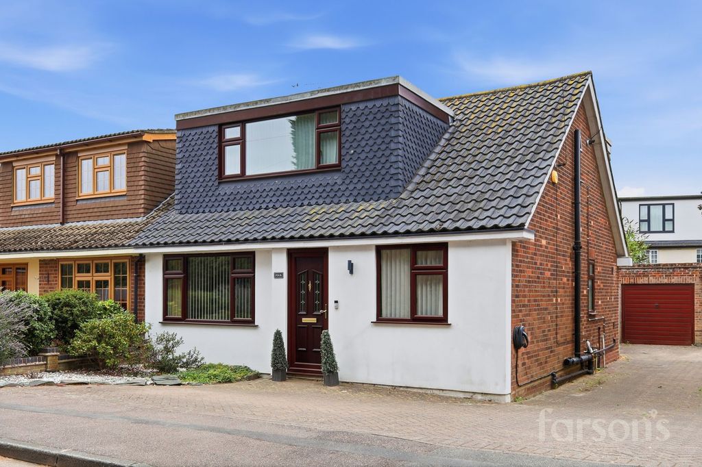 Property photo 1 of 18
