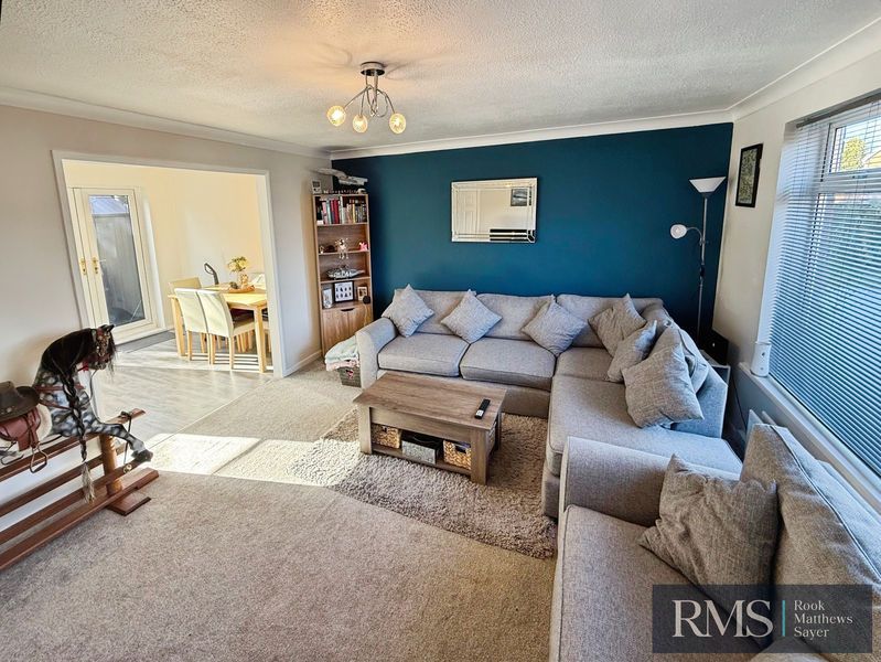 Property photo 3 of 10 Photo 11