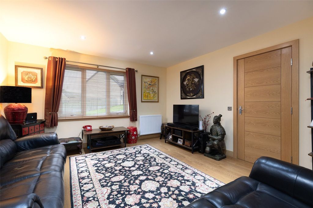 Property photo 2 of 19 Living Room