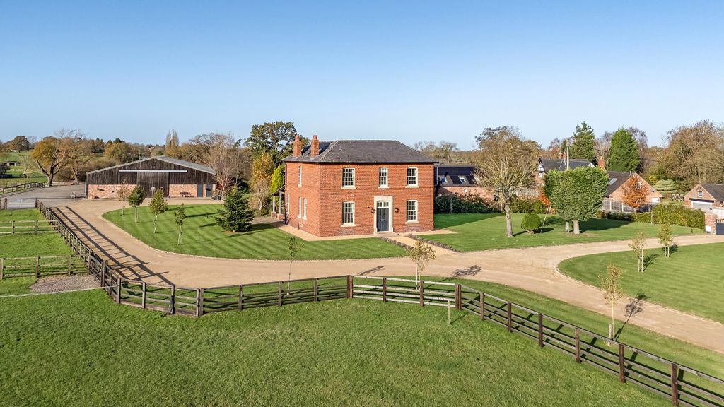 Property photo 3 of 22 Image