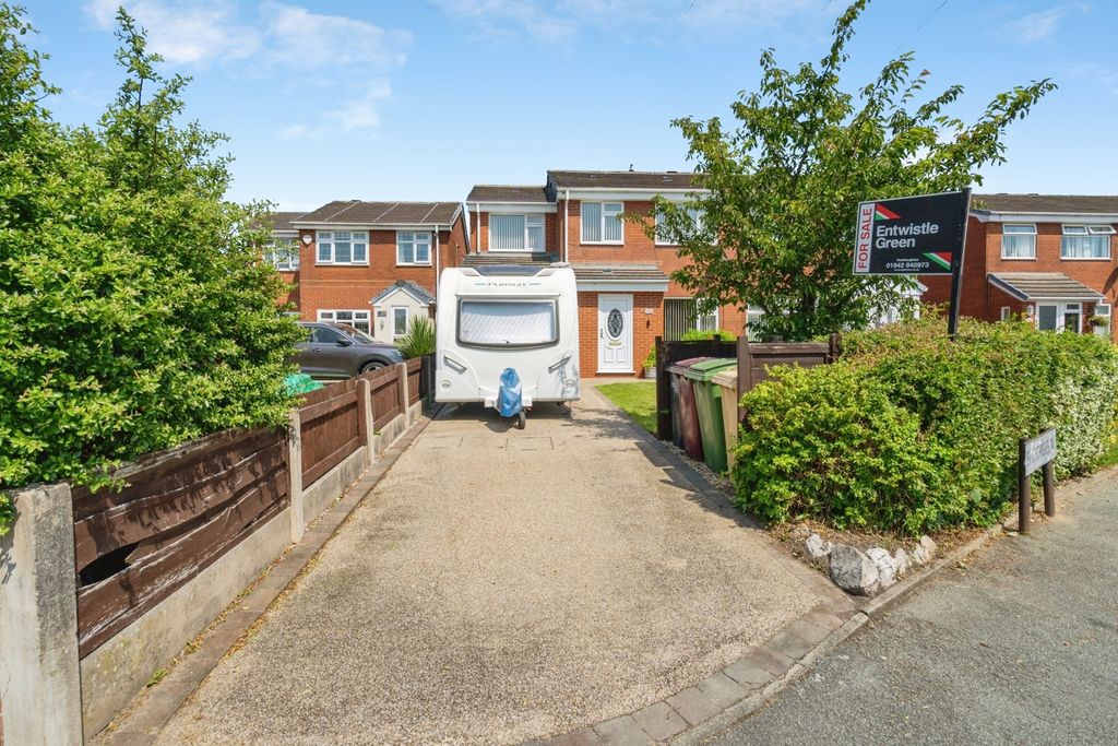 Property photo 2 of 30 Pbox-Img.Jpg