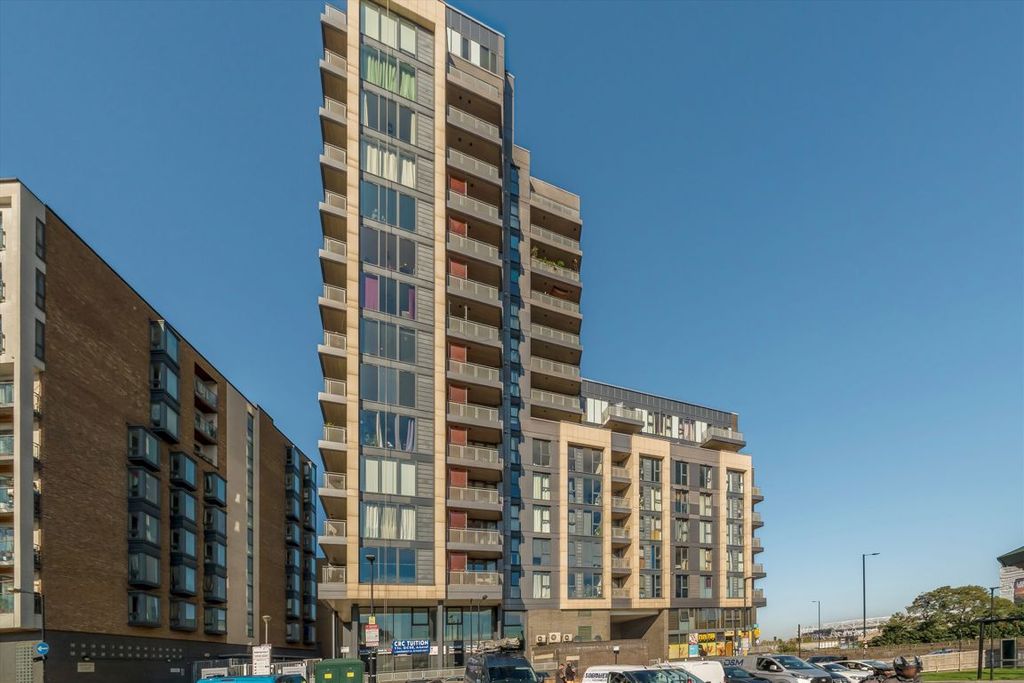 Property photo 1 of 9