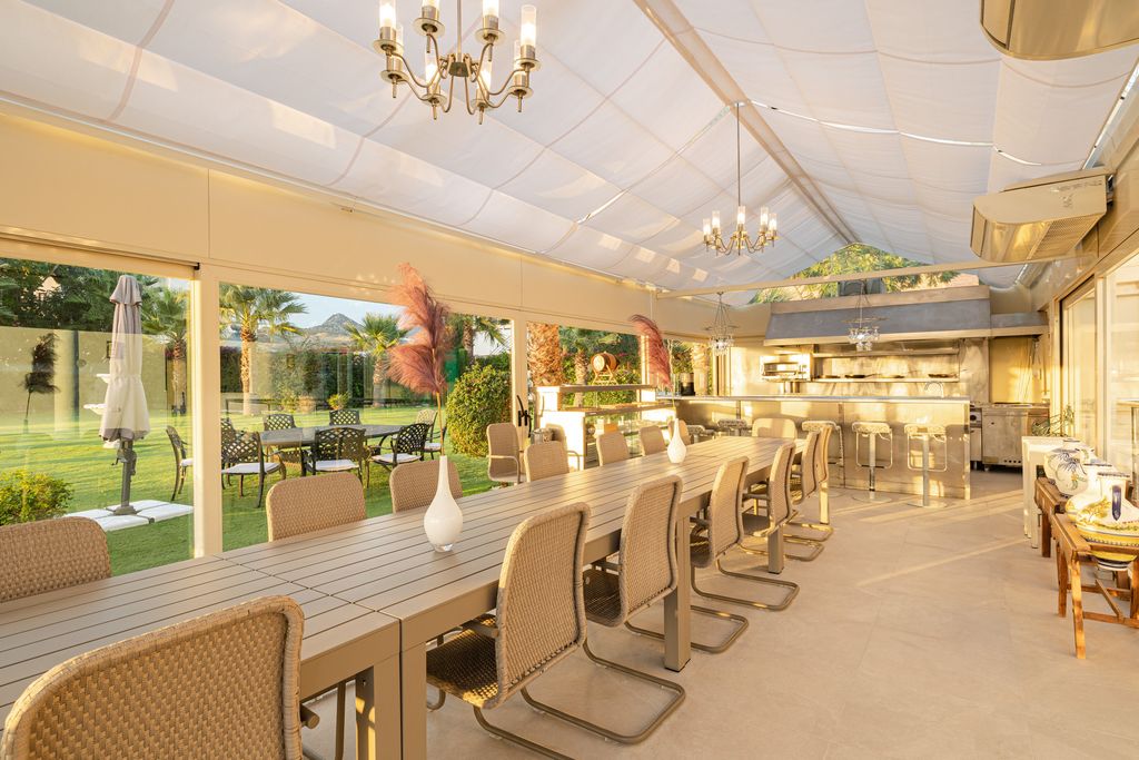 Property photo 3 of 28