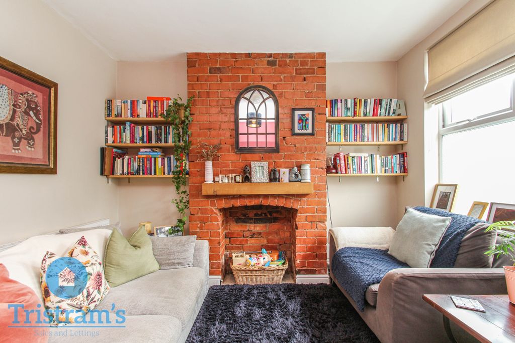 Property photo 3 of 23