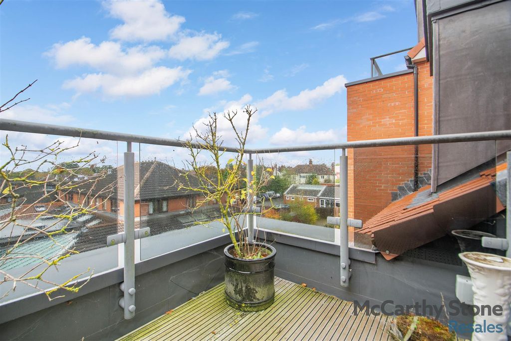 Property photo 1 of 23 8667849-Exterior01.Jpg