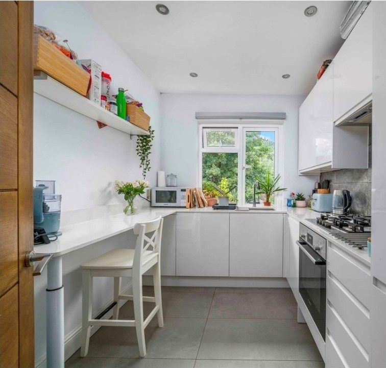 Property photo 2 of 11 Gallery
