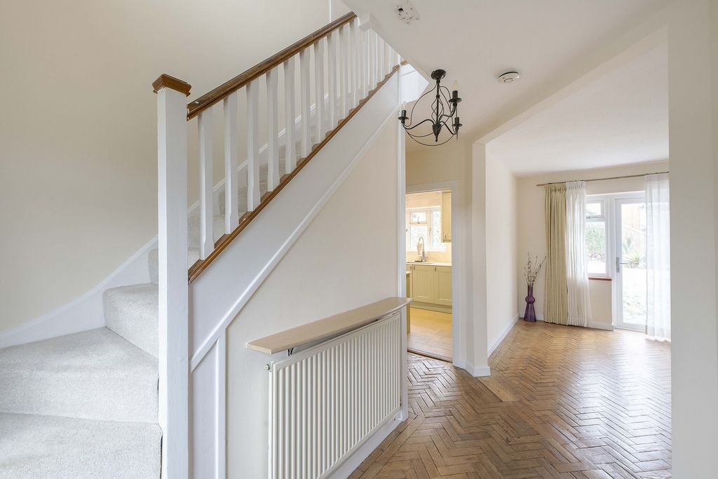 Property photo 3 of 20