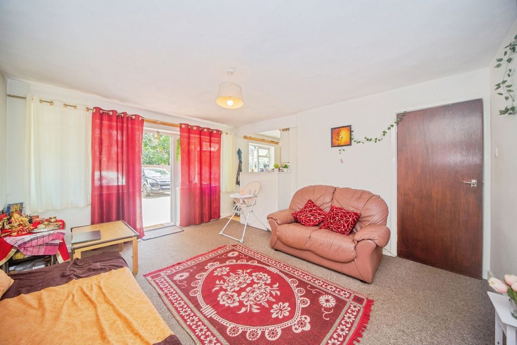 Property photo 2 of 13 Pbox-Img.Jpg