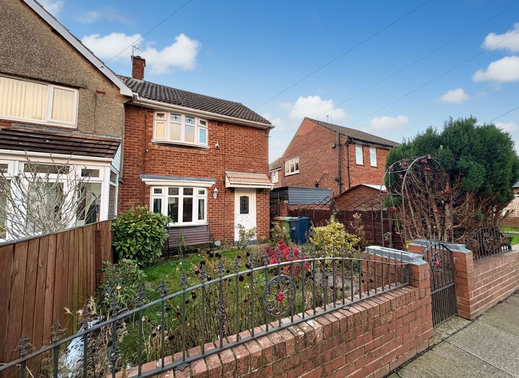 Property photo 1 of 9