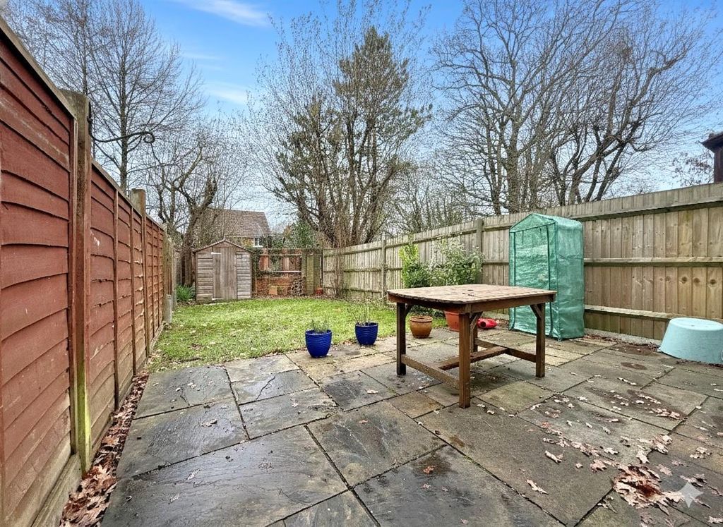 Property photo 2 of 11 Gemini_Generated_Image_d83Nj1d83Nj1d83N.Jpg