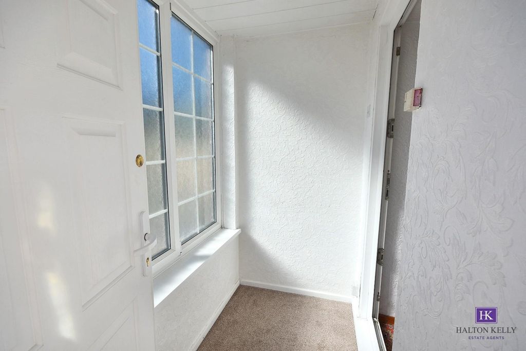 Property photo 2 of 17 Porch
