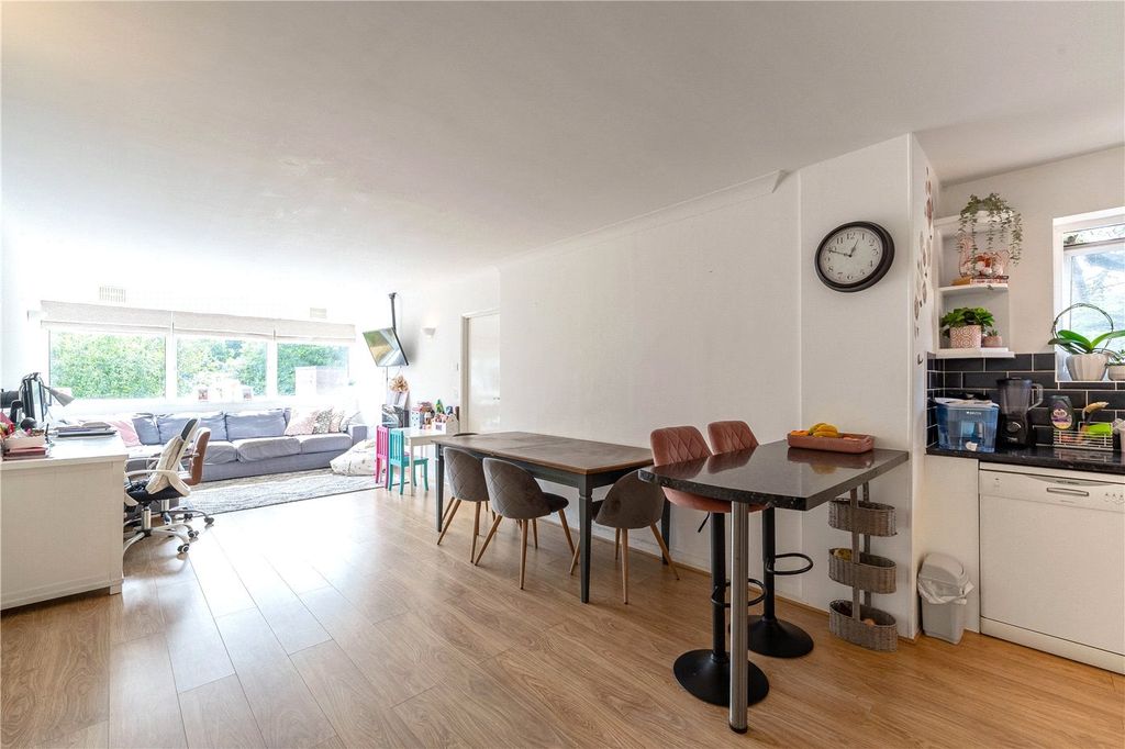 Property photo 1 of 26 Picture No. 37