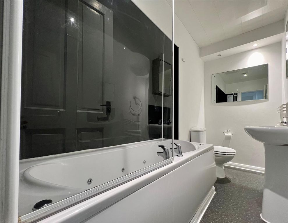 Property photo 2 of 7 4.Jpg