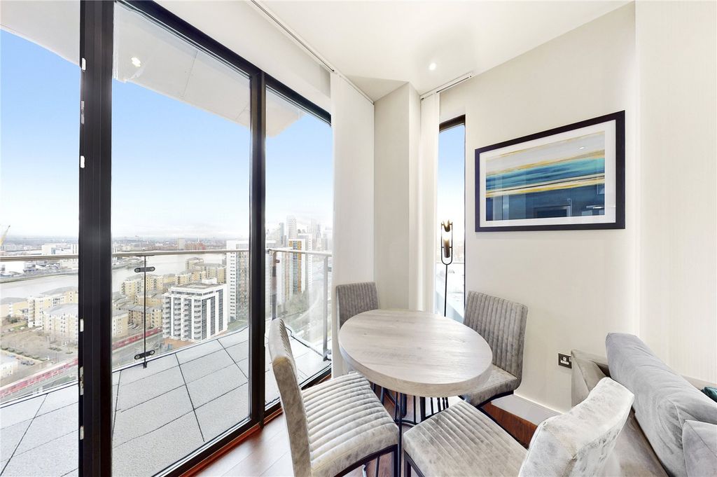 Property photo 2 of 12 Picture No. 11