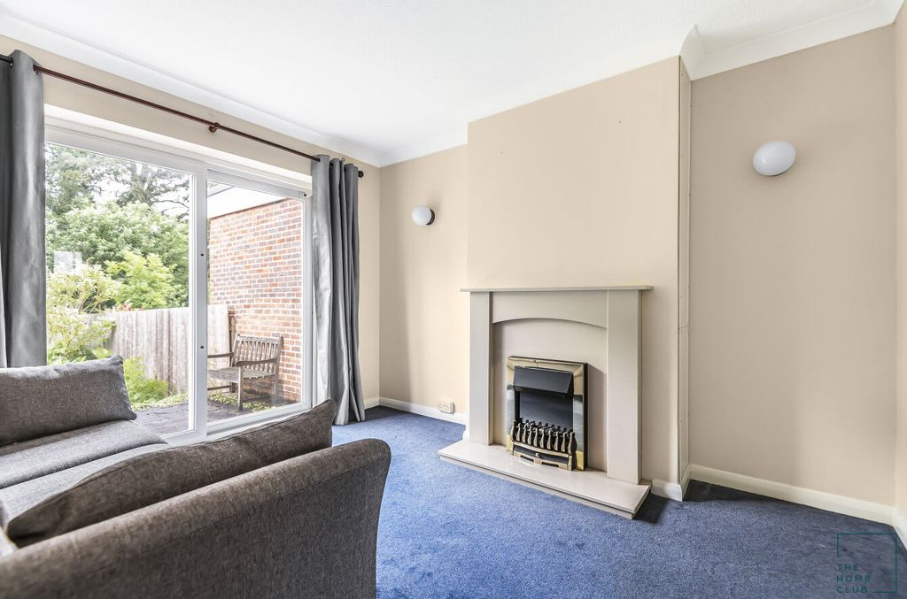 Property photo 2 of 16 Img_304_16_Original.Jpg