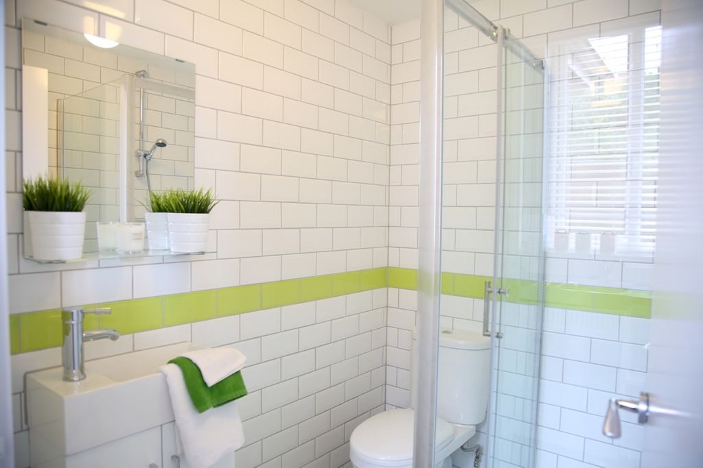 Property photo 3 of 8 4095932