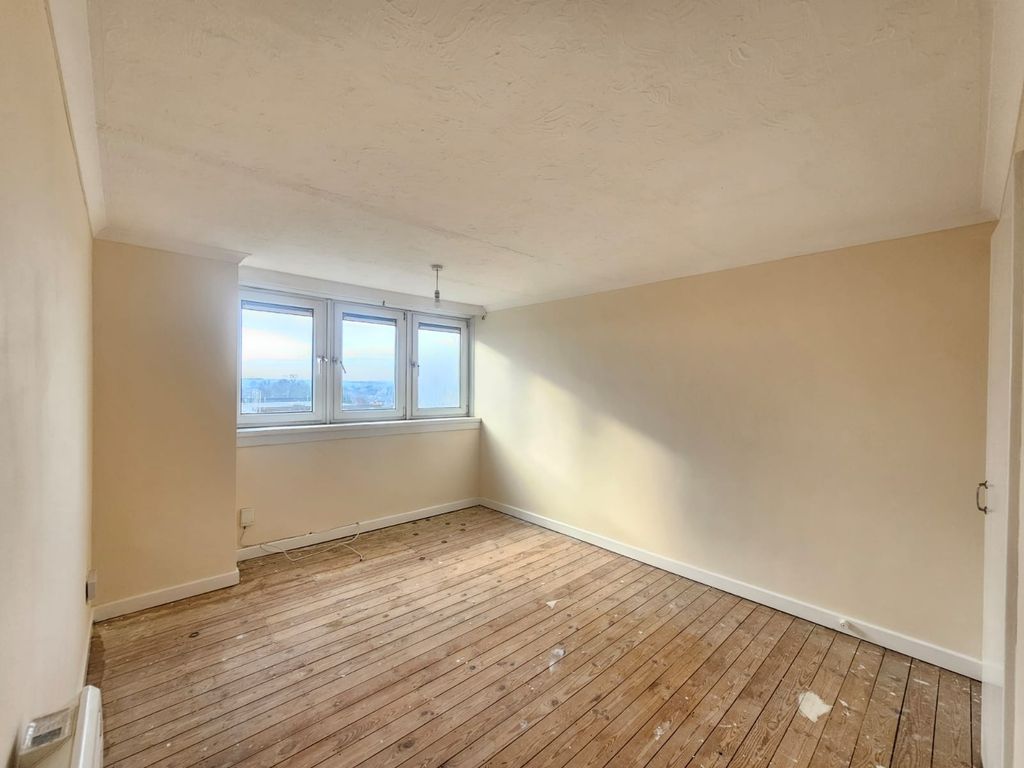 Property photo 3 of 11 Image