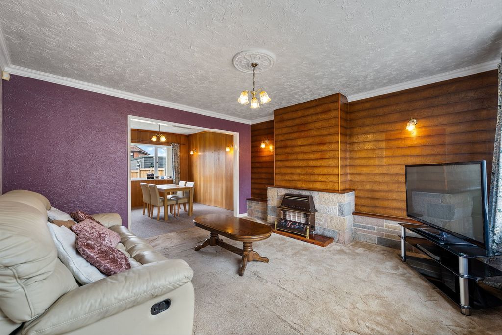 Property photo 2 of 29