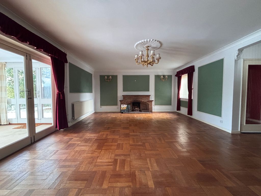 Property photo 2 of 13