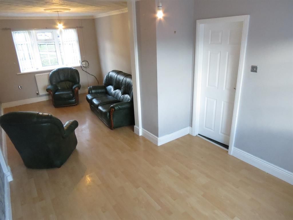 Property photo 3 of 10 Gallery