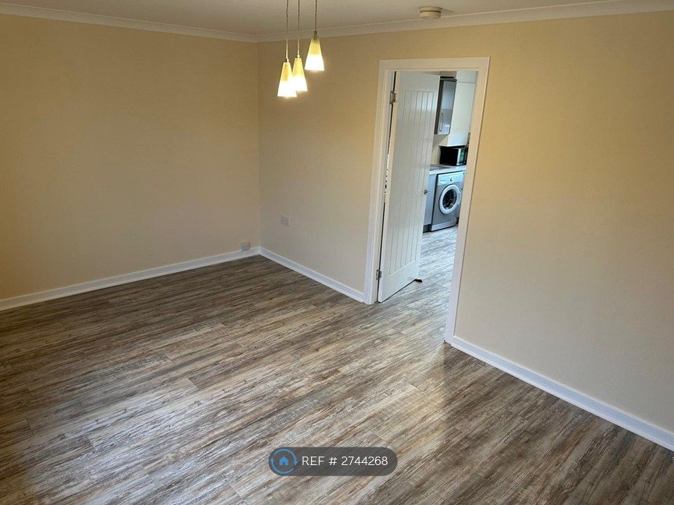 Property photo 3 of 11 Lounge ( To Kitchen)