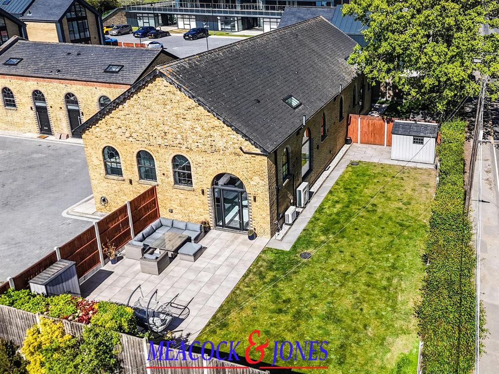 Property photo 1 of 26 2 Waterworks House.Jpg