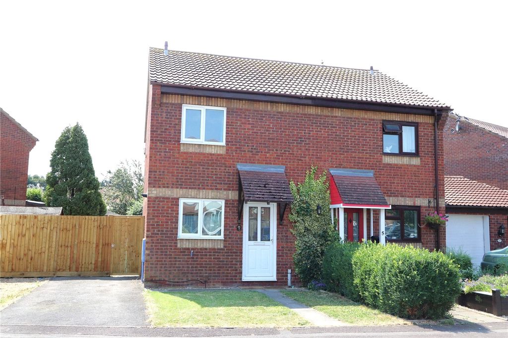 Property photo 1 of 9 Picture No. 11