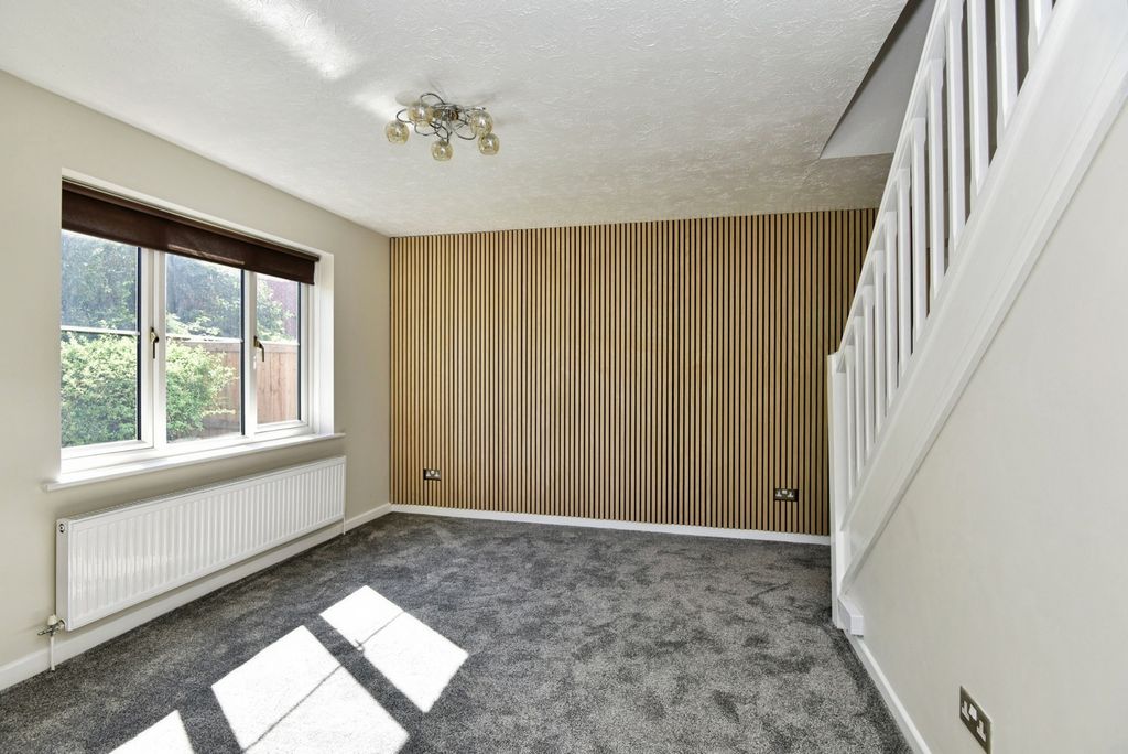 Property photo 3 of 18 Pbox-Img.Jpg